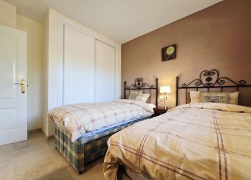 https://cdn.resales-online.com/public/66nt3mzl2e/properties/571f8e747b9c11f086ca02a3ded47a2d/w1200/28-ef19a2c59920e2e087cd278a51b6dbf8.jpg?v=1755461395