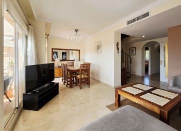 https://cdn.resales-online.com/public/66nt3mzl2e/properties/571f8e747b9c11f086ca02a3ded47a2d/w1200/34-2e8657844e540eba0189d71f472ffca9.jpg?v=1755461395