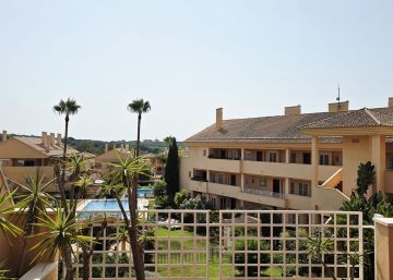 https://cdn.resales-online.com/public/66nt3mzl2e/properties/571f8e747b9c11f086ca02a3ded47a2d/w1200/37-1d70d218e897435ff17cdff8e99bb5bf.jpg?v=1755461395