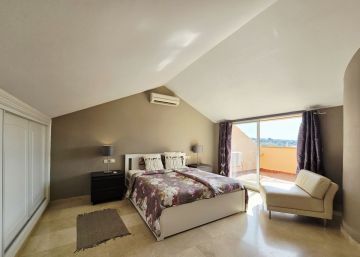 https://cdn.resales-online.com/public/66nt3mzl2e/properties/571f8e747b9c11f086ca02a3ded47a2d/w1200/44-a9b00fef606e1a421f9431575315bbcb.jpg?v=1755461395