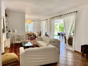https://cdn.resales-online.com/public/j1agiehb6r/properties/0eb161f77d2711f086ca02a3ded47a2d/w1200/5-3595ad71cbd87be6c3643a4285ef4791.jpg?v=1755630315