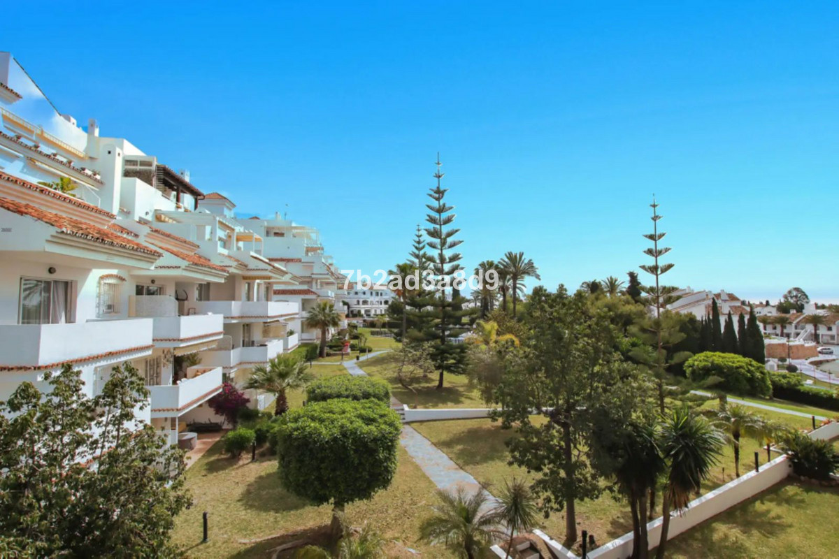 https://cdn.resales-online.com/public/7b2ad3a8d9/properties/27ead0807c6711f086ca02a3ded47a2d/w1200/1-7980e48d732b6fc85c14b43b94d2aa54.jpg?v=1755641166