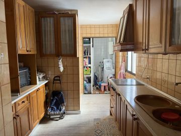https://cdn.resales-online.com/public/lfdk02ac23/properties/aa1f8577826811f086ca02a3ded47a2d/w1200/12-53013098fcab6c38b1379cd33298e050.jpg?v=1756208460