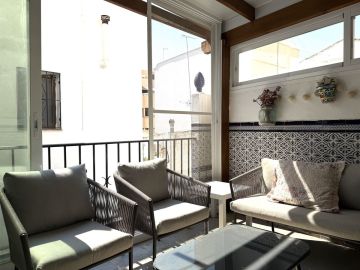 https://cdn.resales-online.com/public/lfdk02ac23/properties/aa1f8577826811f086ca02a3ded47a2d/w1200/16-ec67b526875bf0124b6ce4328a754439.jpg?v=1756208460