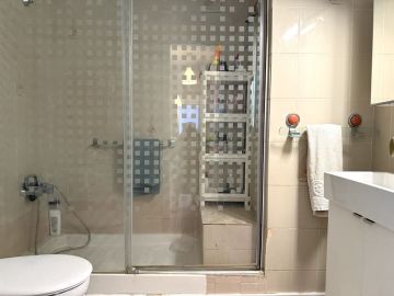 https://cdn.resales-online.com/public/lfdk02ac23/properties/aa1f8577826811f086ca02a3ded47a2d/w1200/18-cc72f169493c096e712837ff5d8b6e41.jpg?v=1756208460