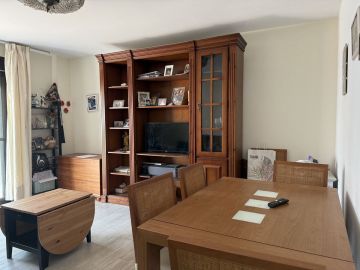 https://cdn.resales-online.com/public/lfdk02ac23/properties/aa1f8577826811f086ca02a3ded47a2d/w1200/7-aa4cc561180b369757c0bb4af9886cd3.jpg?v=1756208460