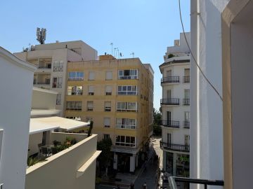 https://cdn.resales-online.com/public/lfdk02ac23/properties/aa1f8577826811f086ca02a3ded47a2d/w1200/9-467d0cee5b725f3ef65f102a0c2e69c0.jpg?v=1756208460