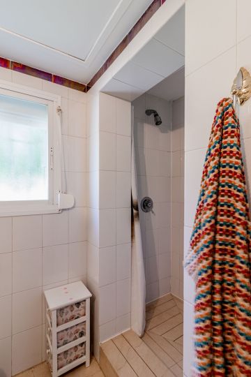 https://cdn.resales-online.com/public/vs9n5zw5gq/properties/159a21c781a911f086ca02a3ded47a2d/w1200/13-5fd73dea700db77384c091ca9818b1a9.jpg?v=1756288104