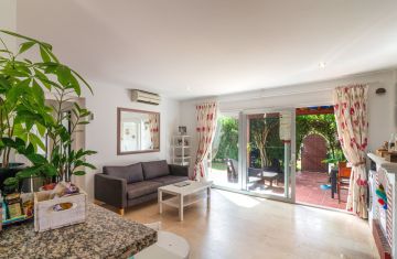 https://cdn.resales-online.com/public/vs9n5zw5gq/properties/159a21c781a911f086ca02a3ded47a2d/w1200/4-c23c0f86247804fa50226aecd8b0b2c8.jpg?v=1756288104