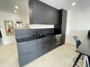 https://cdn.resales-online.com/public/ti8i3ng8rd/properties/849f08eb819f11f086ca02a3ded47a2d/w1200/10-bb915d1cb19341576dcdc994b81ab9c5.jpg?v=1756315370