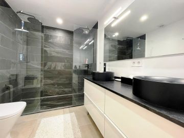 https://cdn.resales-online.com/public/ti8i3ng8rd/properties/849f08eb819f11f086ca02a3ded47a2d/w1200/25-45e7a00e8ada30030040e20a35fbccfd.jpg?v=1756315370