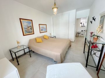 https://cdn.resales-online.com/public/ti8i3ng8rd/properties/849f08eb819f11f086ca02a3ded47a2d/w1200/27-f6e8bc237ba13ac4c268badec6354f3d.jpg?v=1756315370