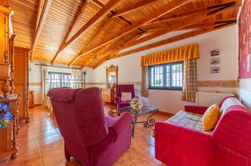 https://cdn.resales-online.com/public/k9ao9bki7f/properties/12366a32bd0d11ef84cf0217bc231ef4/w1200/35-53608d01401493ba18e3704836160563.jpg?v=1738050948