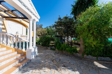 https://cdn.resales-online.com/public/k9ao9bki7f/properties/12366a32bd0d11ef84cf0217bc231ef4/w1200/7-aa4cc561180b369757c0bb4af9886cd3.jpg?v=1738050948