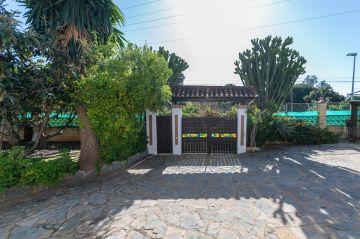 https://cdn.resales-online.com/public/k9ao9bki7f/properties/12366a32bd0d11ef84cf0217bc231ef4/w1200/8-e64a9055bba3e77ac8aca3b893cdf826.jpg?v=1738050948