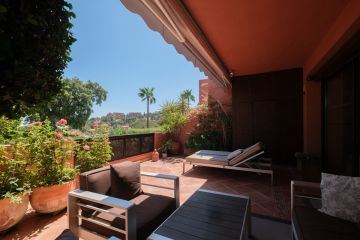 https://cdn.resales-online.com/public/sb5m6pabs6/properties/dca3b5b084ad11f086ca02a3ded47a2d/w1200/23-79897b85162c6a486c7a4d1eb46924dd.jpg?v=1756471174