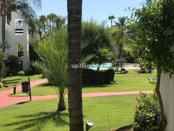 https://cdn.resales-online.com/public/up35jgrhau/properties/38248ae0871b11f086ca02a3ded47a2d/w1200/13-5fd73dea700db77384c091ca9818b1a9.jpg?v=1756725511