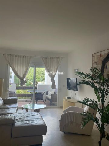 https://cdn.resales-online.com/public/up35jgrhau/properties/38248ae0871b11f086ca02a3ded47a2d/w1200/25-45e7a00e8ada30030040e20a35fbccfd.jpg?v=1756725511