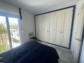 https://cdn.resales-online.com/public/l5qiehb852/properties/ec56b9c983fe11f086ca02a3ded47a2d/w1200/17-dd5fcd4f0eb487dfa3803f7e20814c0e.jpg?v=1756554921