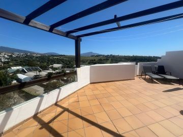 https://cdn.resales-online.com/public/l5qiehb852/properties/ec56b9c983fe11f086ca02a3ded47a2d/w1200/20-d1f7658cbe4ba6cd8666fec30fba80ad.jpg?v=1756554921