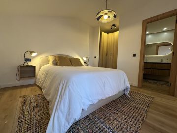 https://cdn.resales-online.com/public/bu3xaye4ae/properties/df25dae680ec11f086ca02a3ded47a2d/w1200/22-bcf8e6250e0bab365f900a8ac31ac040.jpg?v=1756047994