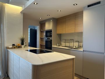 https://cdn.resales-online.com/public/bu3xaye4ae/properties/df25dae680ec11f086ca02a3ded47a2d/w1200/6-241328e1bcc9c0d8ce1222beb6c967a8.jpg?v=1756047994
