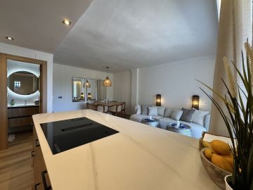 https://cdn.resales-online.com/public/bu3xaye4ae/properties/df25dae680ec11f086ca02a3ded47a2d/w1200/7-aa4cc561180b369757c0bb4af9886cd3.jpg?v=1756047994