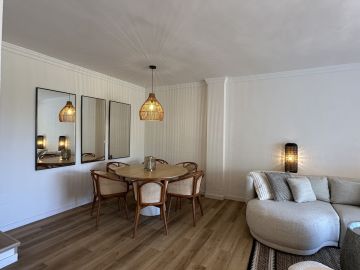 https://cdn.resales-online.com/public/bu3xaye4ae/properties/df25dae680ec11f086ca02a3ded47a2d/w1200/8-e64a9055bba3e77ac8aca3b893cdf826.jpg?v=1756047994