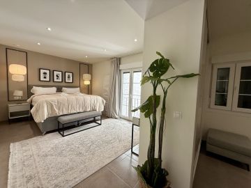 https://cdn.resales-online.com/public/q2571hsmbz2fz3bi/properties/a153d7fa88af11f086ca02a3ded47a2d/w1200/27-f6e8bc237ba13ac4c268badec6354f3d.jpg?v=1756901264
