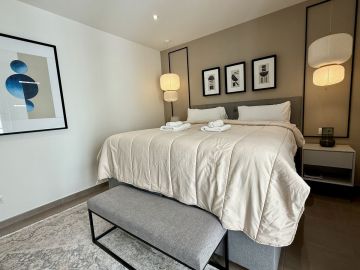 https://cdn.resales-online.com/public/q2571hsmbz2fz3bi/properties/a153d7fa88af11f086ca02a3ded47a2d/w1200/28-ef19a2c59920e2e087cd278a51b6dbf8.jpg?v=1756901264