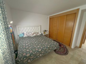 https://cdn.resales-online.com/public/vj79r8sgv9/properties/b628c37a88ae11f086ca02a3ded47a2d/w1200/12-53013098fcab6c38b1379cd33298e050.jpg?v=1756899553