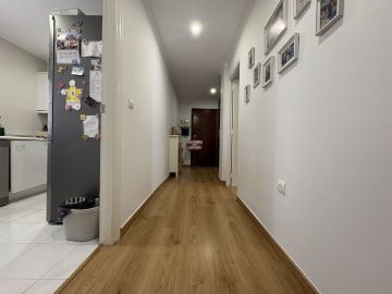 https://cdn.resales-online.com/public/dd5udt3bzb25mdc8/properties/8ce6d862898211f086ca02a3ded47a2d/w1200/8-e64a9055bba3e77ac8aca3b893cdf826.jpg?v=1756991388