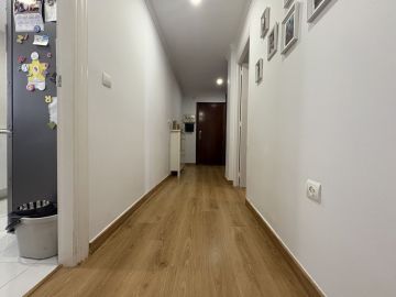 https://cdn.resales-online.com/public/dd5udt3bzb25mdc8/properties/8ce6d862898211f086ca02a3ded47a2d/w1200/9-467d0cee5b725f3ef65f102a0c2e69c0.jpg?v=1756991388