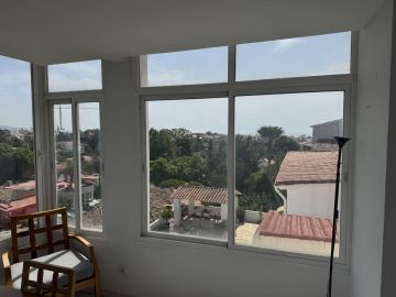 https://cdn.resales-online.com/public/ljzevzw57hvw4a7r/properties/5993e40b88e011f086ca02a3ded47a2d/w1200/13-5fd73dea700db77384c091ca9818b1a9.jpg?v=1756920600