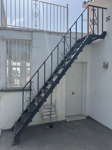 https://cdn.resales-online.com/public/ljzevzw57hvw4a7r/properties/5993e40b88e011f086ca02a3ded47a2d/w1200/19-d0ed7da2012a09046d307c195d98e7d6.jpg?v=1756920600