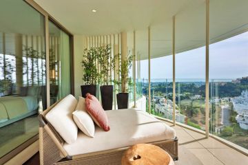https://cdn.resales-online.com/public/frn6qdl71g/properties/c2c896d9363211f0ad0102e0405b089b/w1200/19-d0ed7da2012a09046d307c195d98e7d6.jpg?v=1757343594