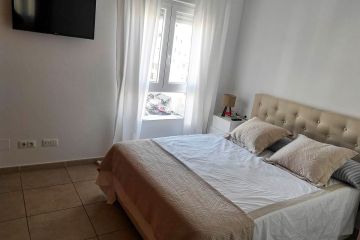 https://cdn.resales-online.com/public/7jbti67jd9/properties/39efc19388e411f086ca02a3ded47a2d/w1200/1-7980e48d732b6fc85c14b43b94d2aa54.jpg?v=1757436328