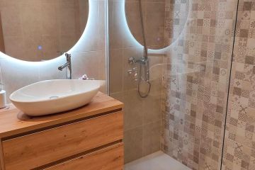https://cdn.resales-online.com/public/7jbti67jd9/properties/39efc19388e411f086ca02a3ded47a2d/w1200/3-e898b2bb2a2fdfd06d2c39894dce8316.jpg?v=1757436328