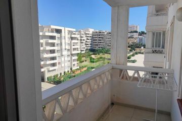 https://cdn.resales-online.com/public/7jbti67jd9/properties/39efc19388e411f086ca02a3ded47a2d/w1200/7-aa4cc561180b369757c0bb4af9886cd3.jpg?v=1757436328