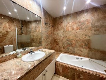 https://cdn.resales-online.com/public/0028658skg/properties/124a6a8688cf11f086ca02a3ded47a2d/w1200/17-dd5fcd4f0eb487dfa3803f7e20814c0e.jpg?v=1756913805