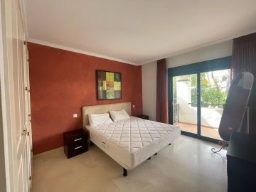 https://cdn.resales-online.com/public/0028658skg/properties/124a6a8688cf11f086ca02a3ded47a2d/w1200/18-cc72f169493c096e712837ff5d8b6e41.jpg?v=1756913805