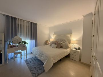 https://cdn.resales-online.com/public/0028658skg/properties/124a6a8688cf11f086ca02a3ded47a2d/w1200/7-aa4cc561180b369757c0bb4af9886cd3.jpg?v=1756913805