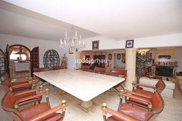 https://cdn.resales-online.com/public/up35jgrhau/properties/07b91f5a8ff511f086ca02a3ded47a2d/w1200/20-d1f7658cbe4ba6cd8666fec30fba80ad.jpg?v=1757699563